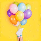 Verjaardagskaart ballonnen met sokken